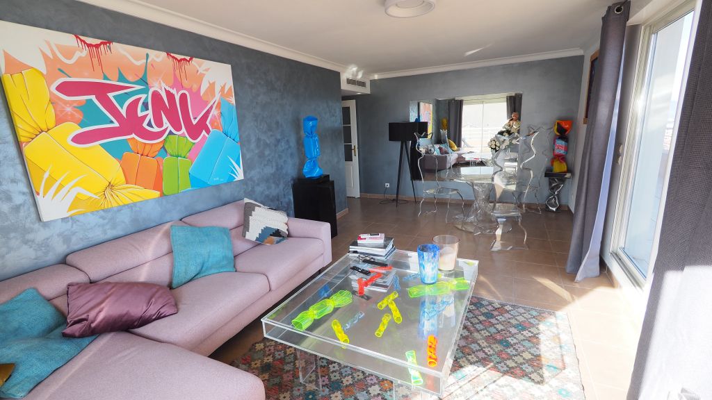 Property photo 3 of 28