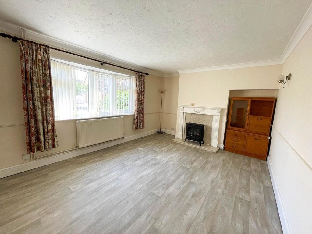 Property photo 3 of 13 Fce14F49-78A0-47c5-91ce-Fb0F05Ffa658.Jpg