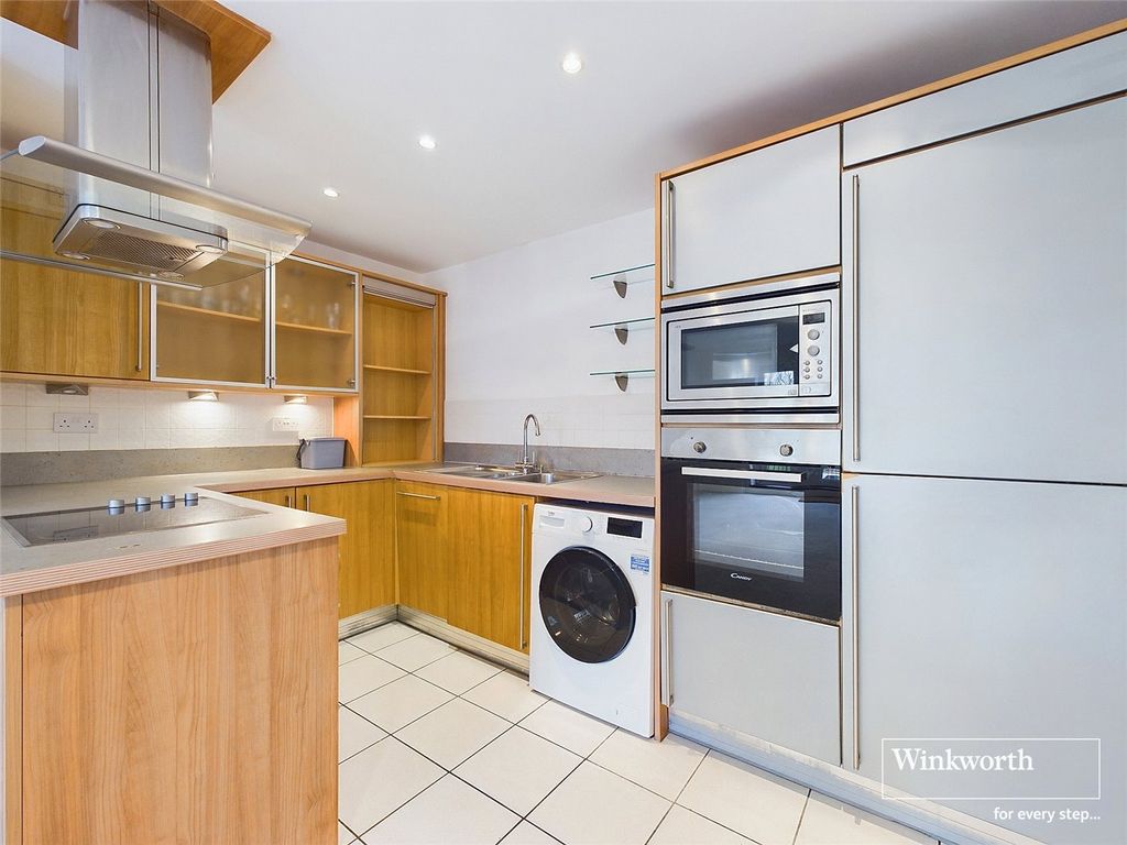 Property photo 2 of 9 Picture No. 19