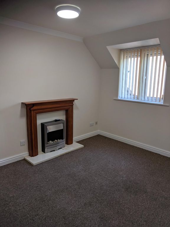 Property photo 3 of 6