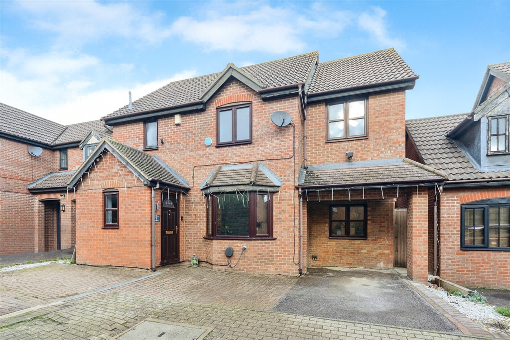 Property photo 1 of 12 Front (Exterior)