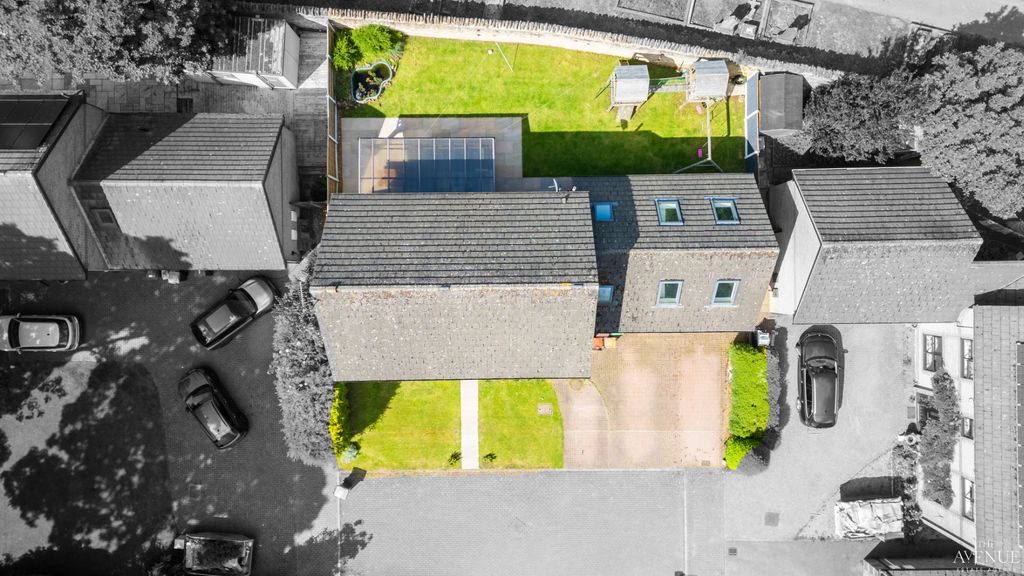 Property photo 1 of 25 5240020
