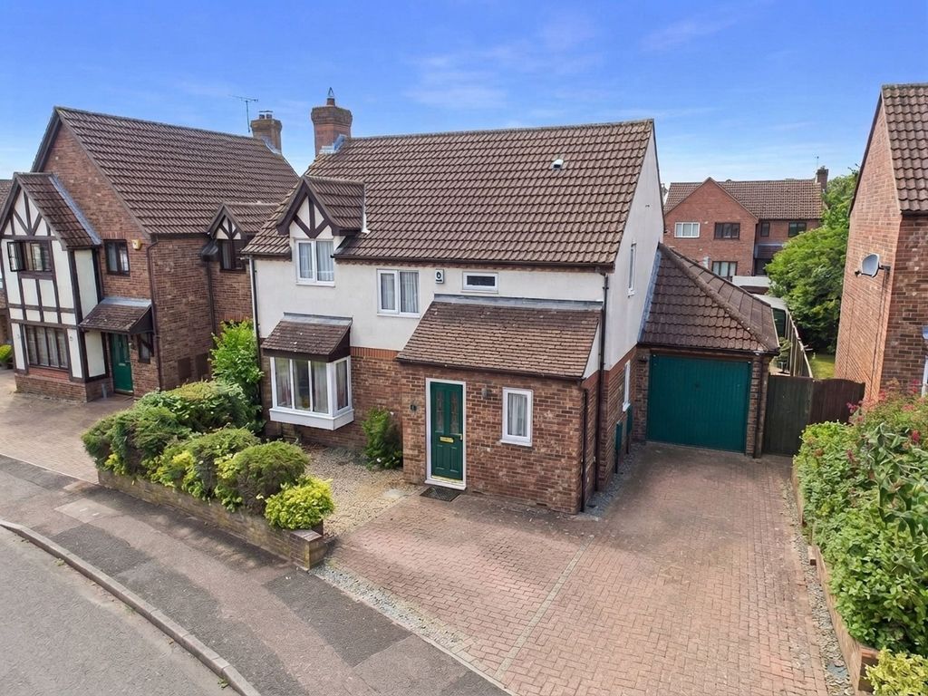 Property photo 1 of 35