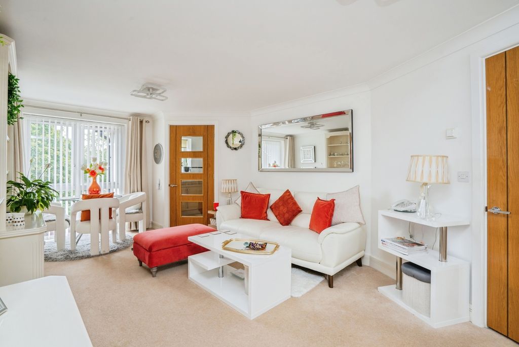 Property photo 1 of 10 Pbox-Img.Jpg