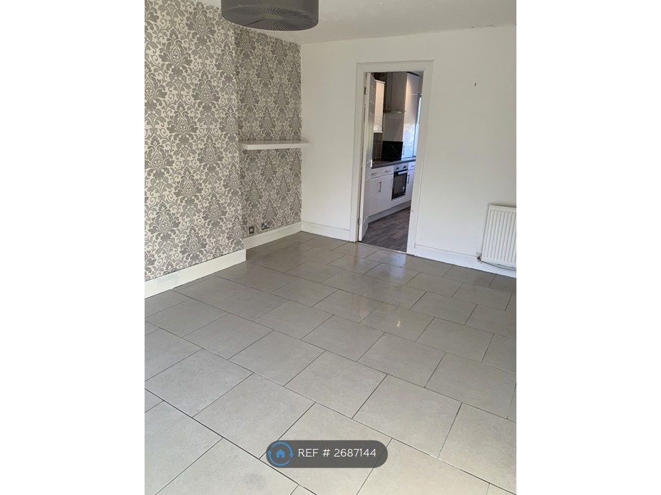 Property photo 3 of 26