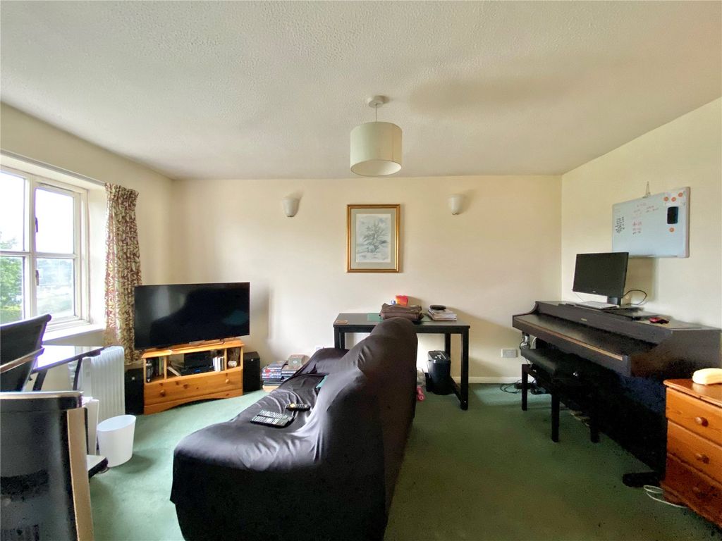 Property photo 2 of 10 Picture No. 04