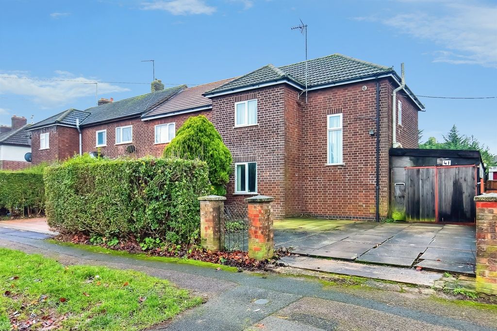 Property photo 2 of 19