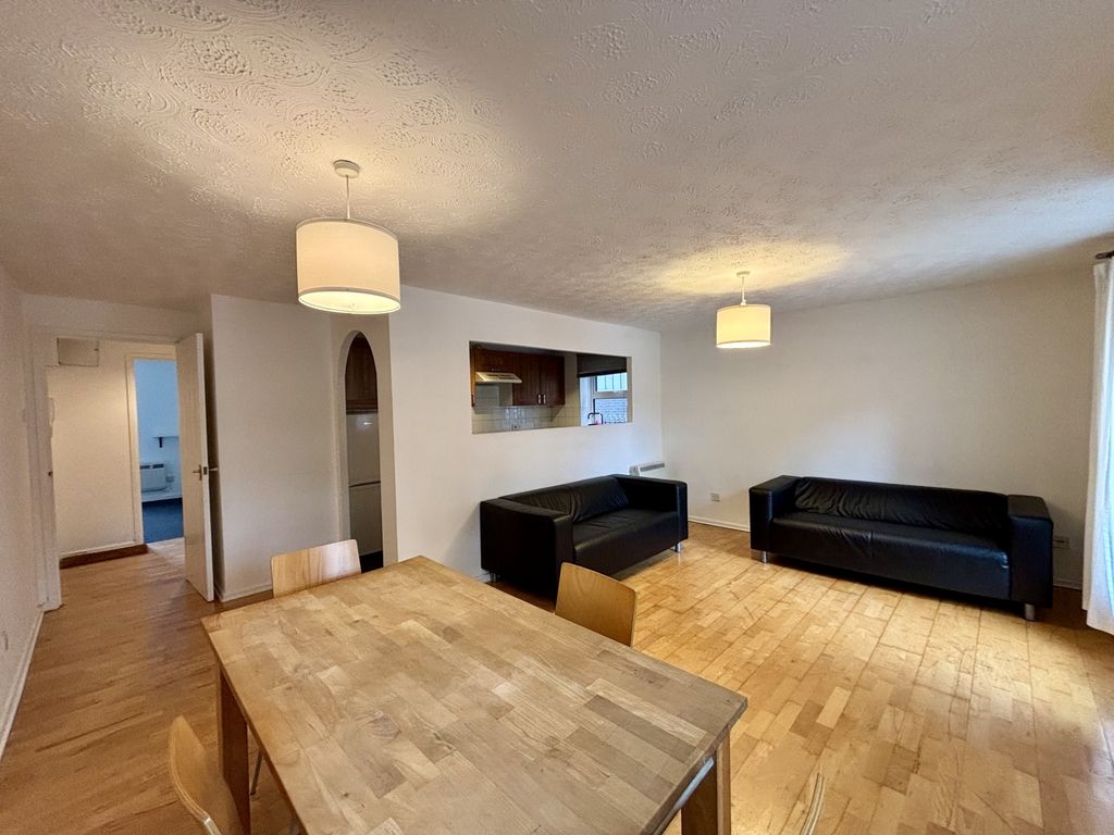 Property photo 1 of 13 Image00001