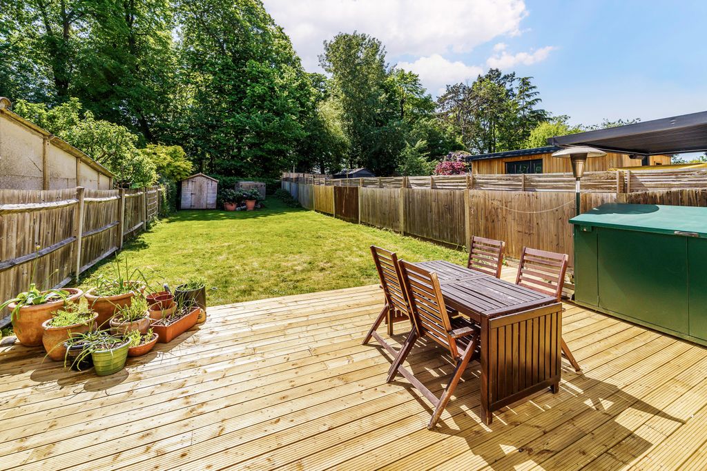 Property photo 3 of 22 Picture No. 27