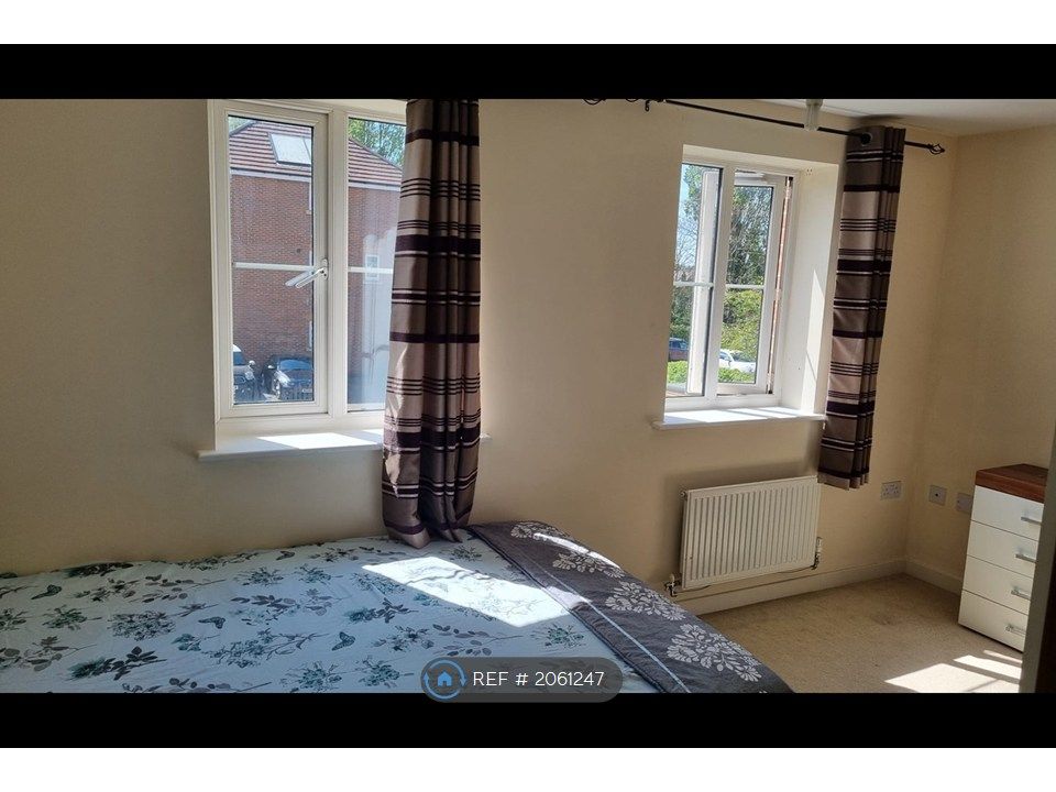 Property photo 3 of 13