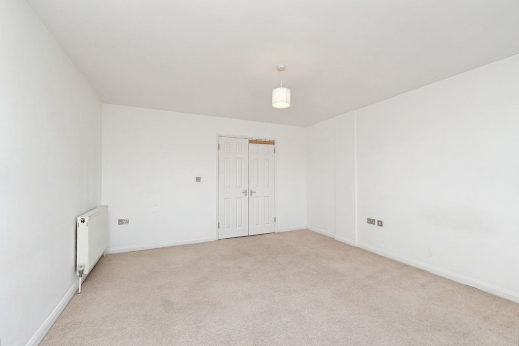 Property photo 2 of 12 Pbox-Img.Jpg