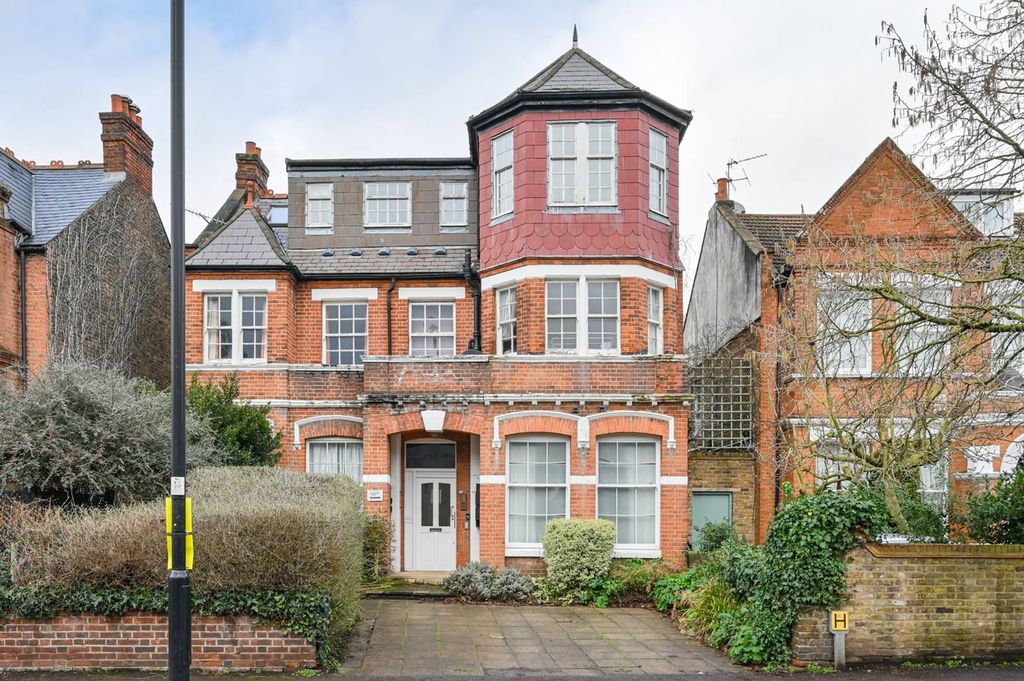 Property photo 2 of 9