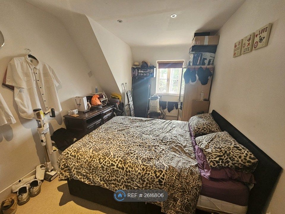 Property photo 3 of 6