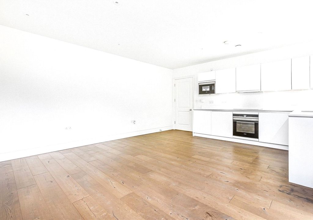 Property photo 2 of 11 Reception