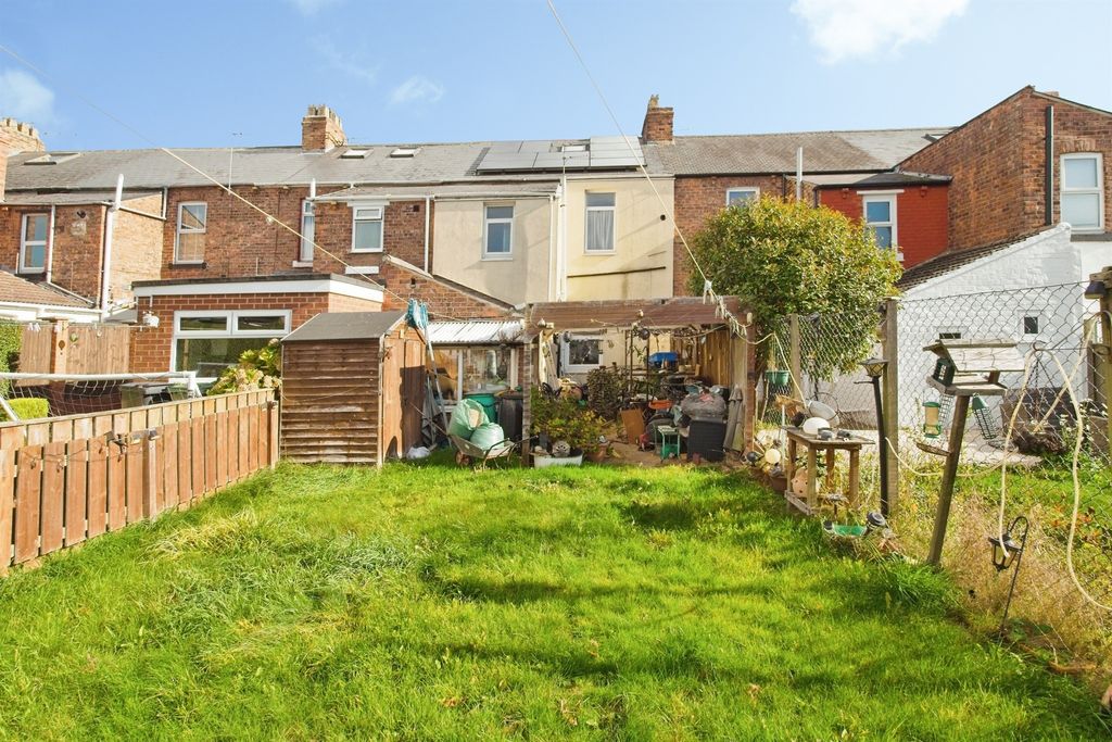 Property photo 2 of 8