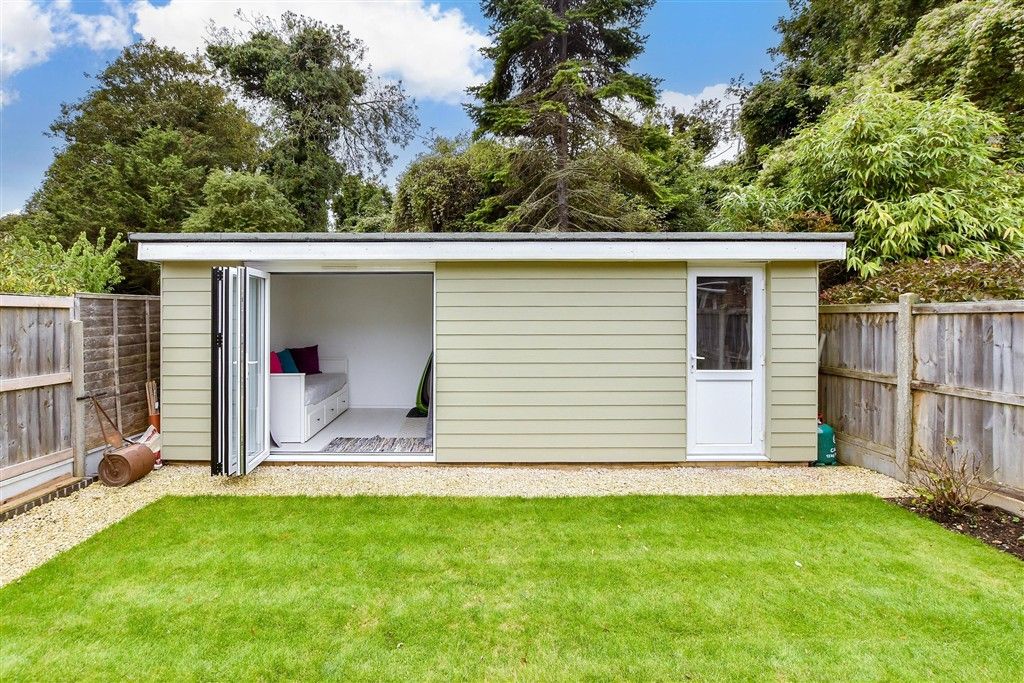 Property photo 2 of 12 Workshop/Outbuildings