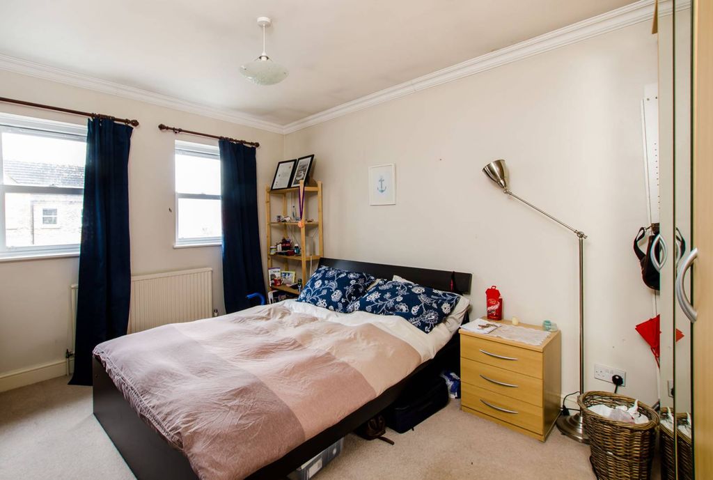 Property photo 3 of 7