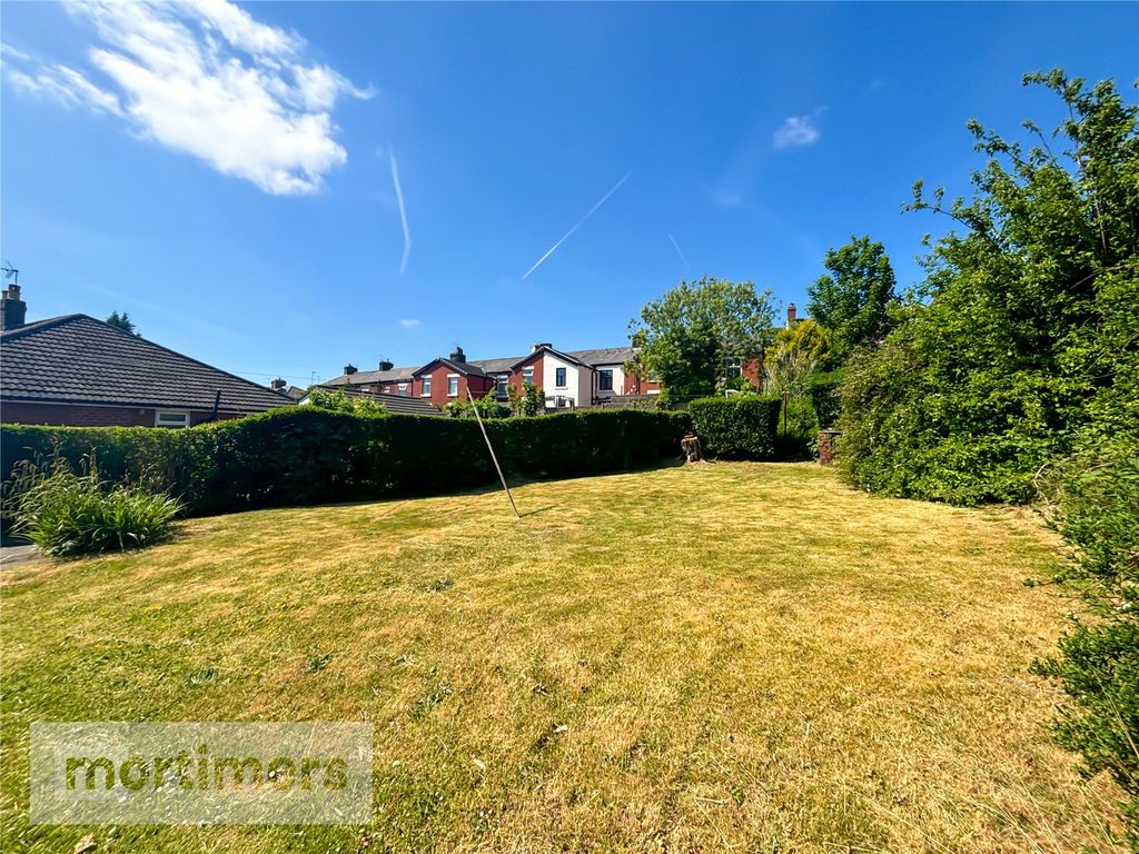 Property photo 2 of 21 Picture No. 29