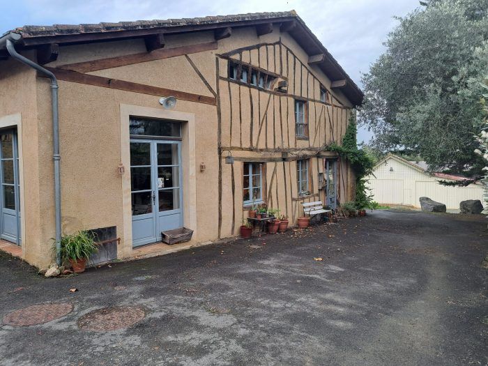 Property photo 1 of 7