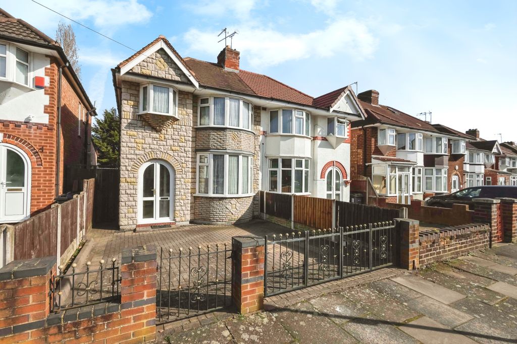 Property photo 1 of 15