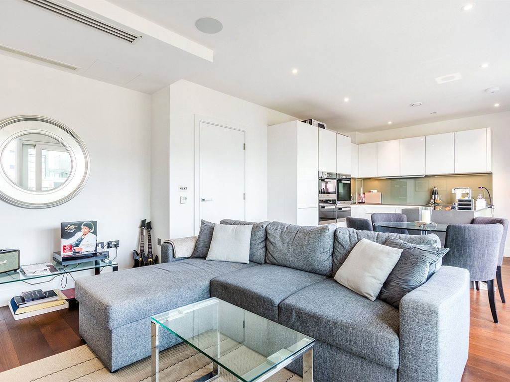 Property photo 2 of 15 Ravensbourne