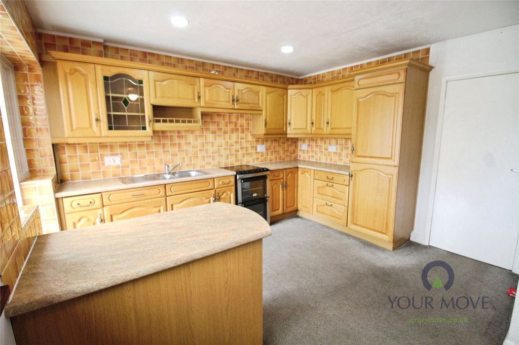 Property photo 3 of 16 Picture No. 13