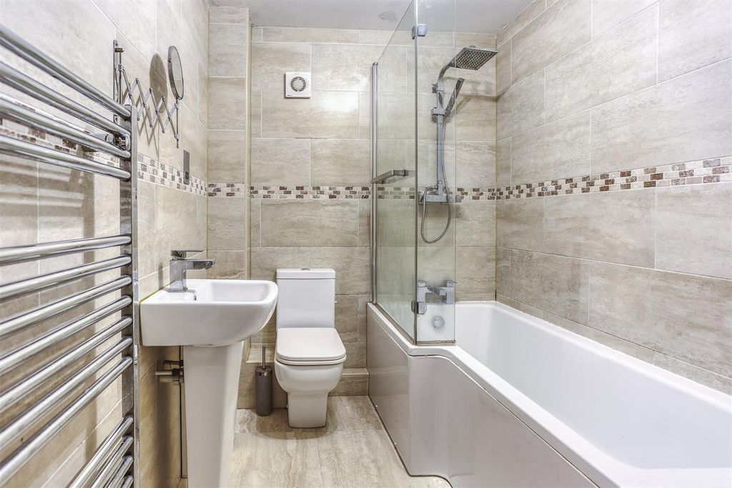 Property photo 3 of 5 Lf2B1433_Hdr.Jpg