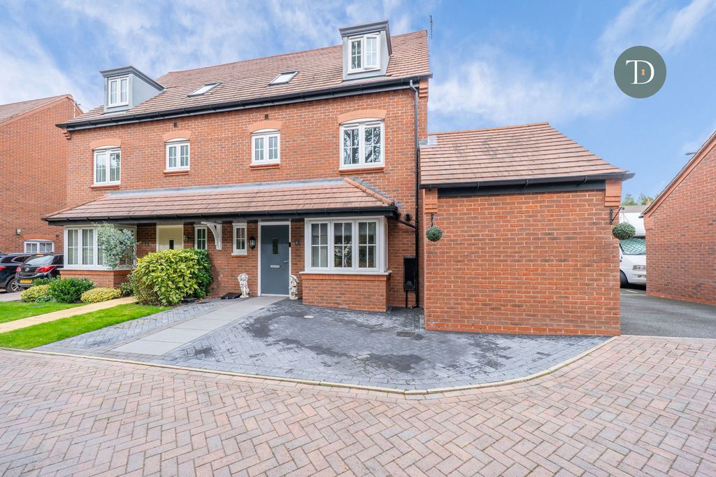 Property photo 1 of 27