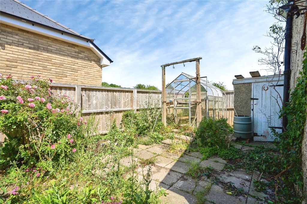 Property photo 3 of 15 Picture No. 11