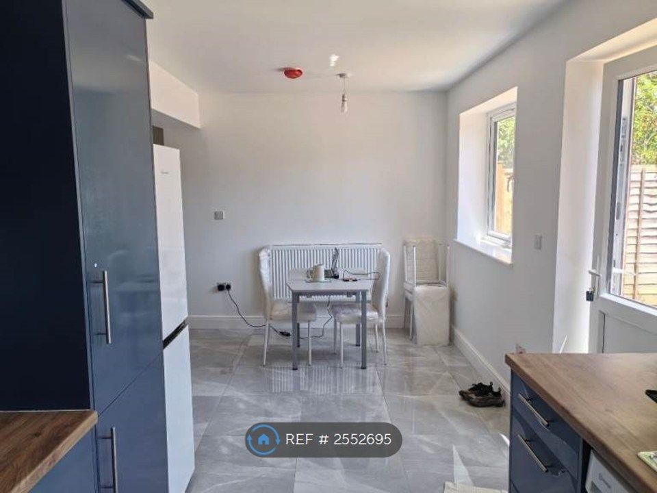 Property photo 3 of 5 Dining Room