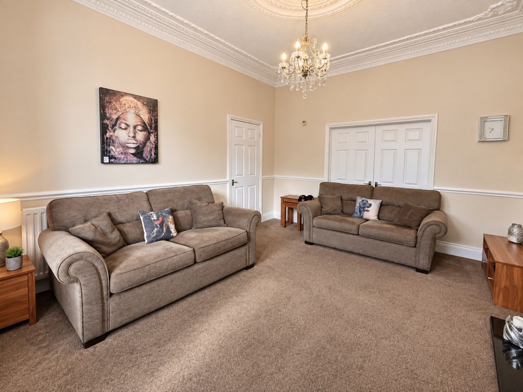 Property photo 3 of 23 5590863