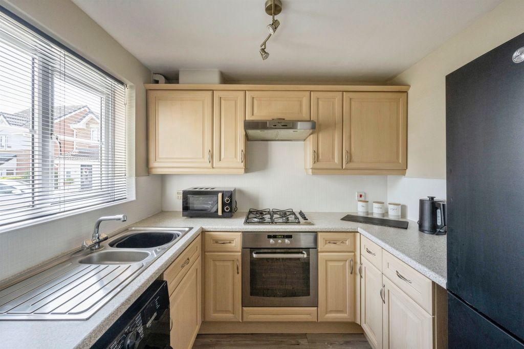 Property photo 3 of 17