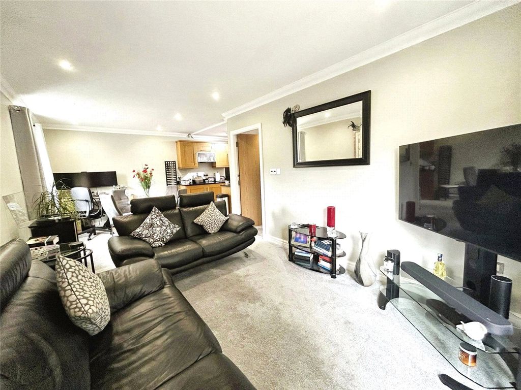 Property photo 2 of 11 Picture No. 04