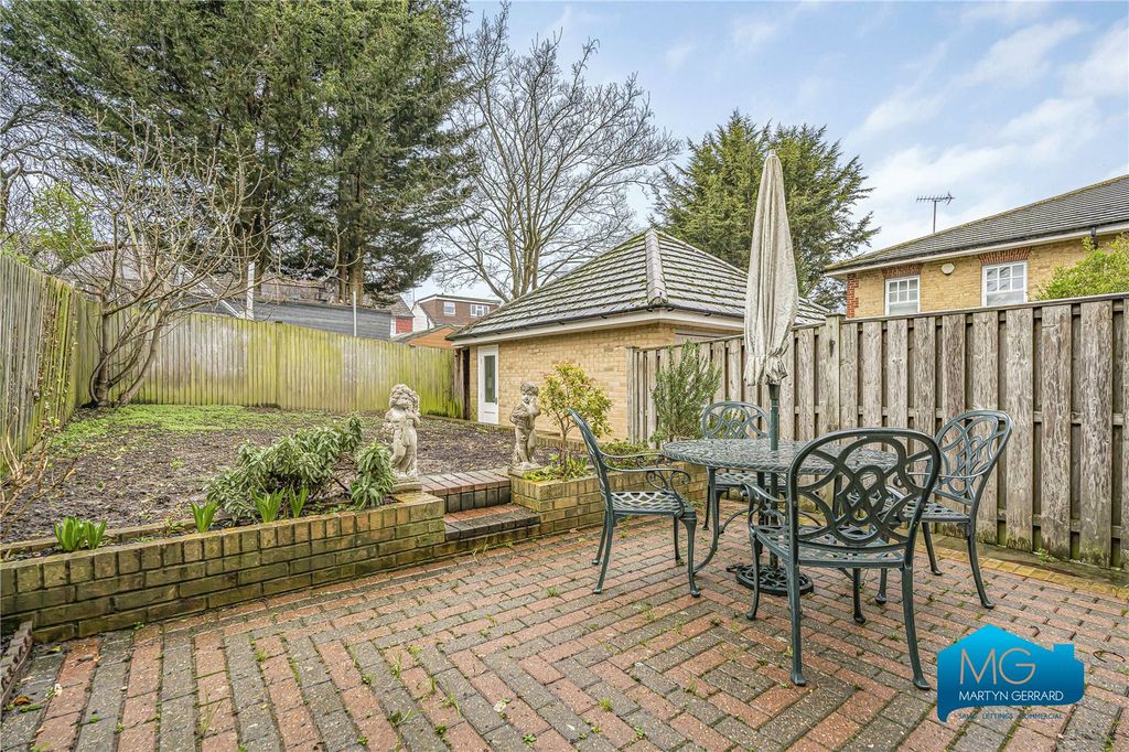 Property photo 3 of 25 Picture No. 30