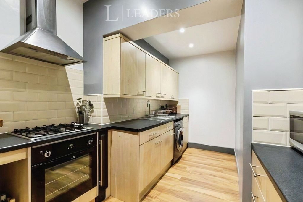 Property photo 3 of 9 Pbox-Img.Jpg