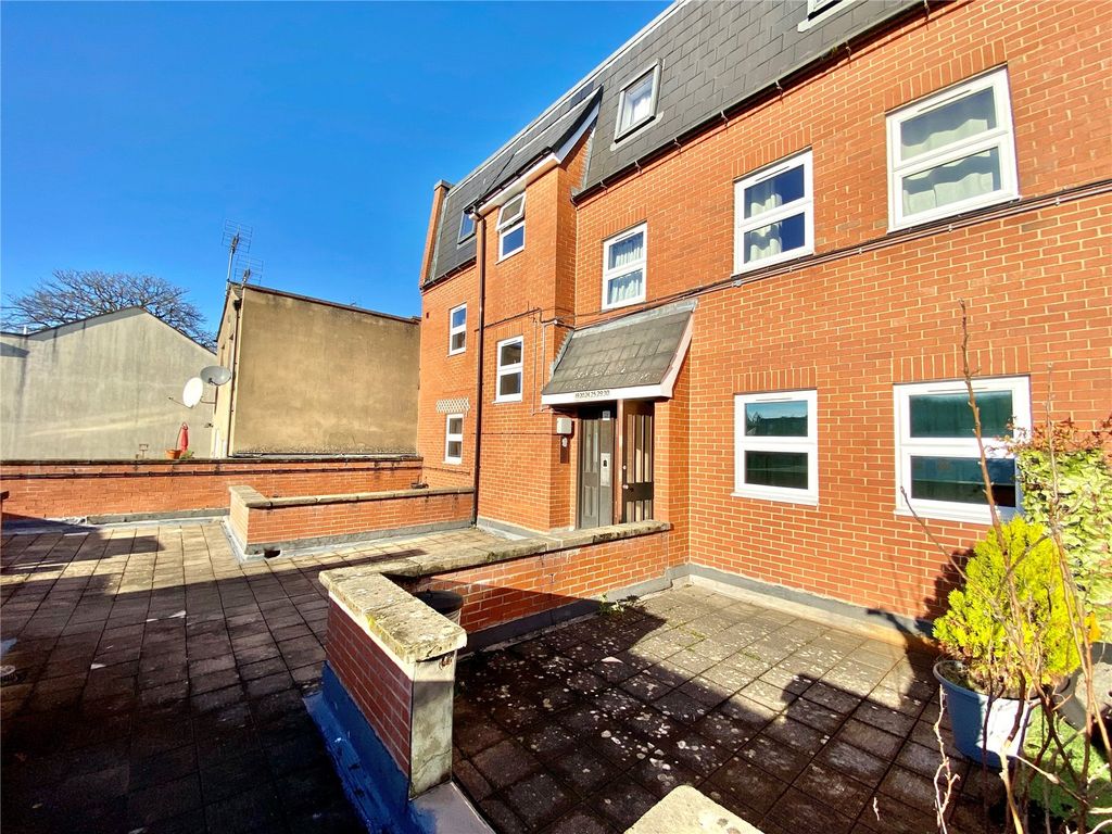 Property photo 1 of 11 Picture No. 04