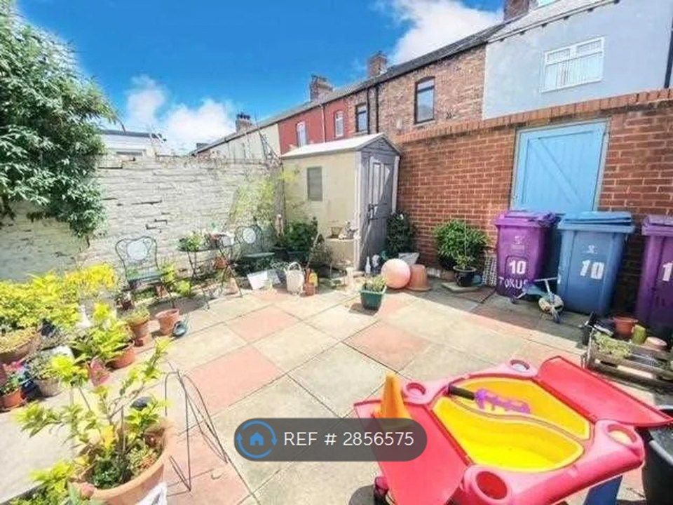 Property photo 3 of 6