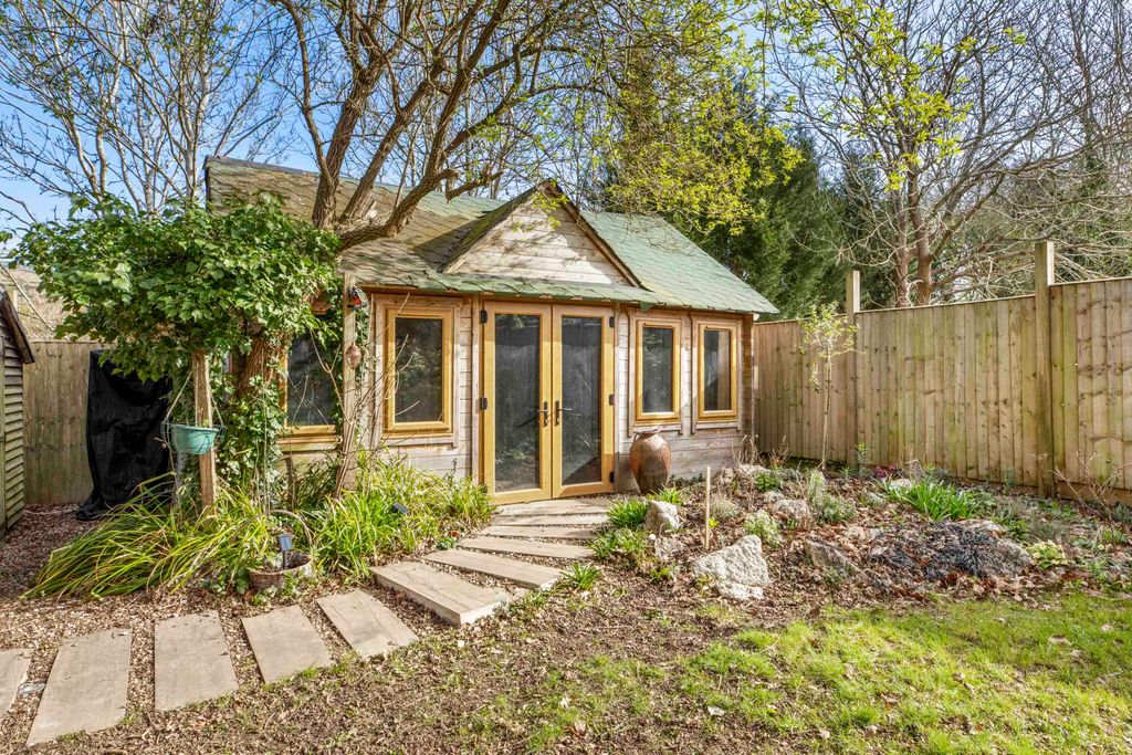 Property photo 3 of 14