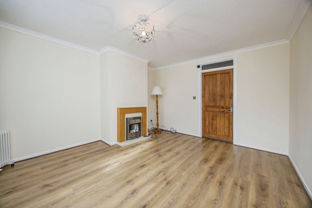 Property photo 3 of 20 2W8A0128