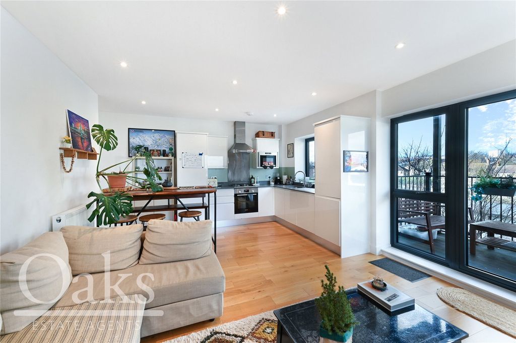 Property photo 2 of 10 Picture No. 05