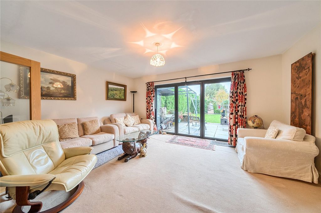 Property photo 2 of 18 Picture No. 90