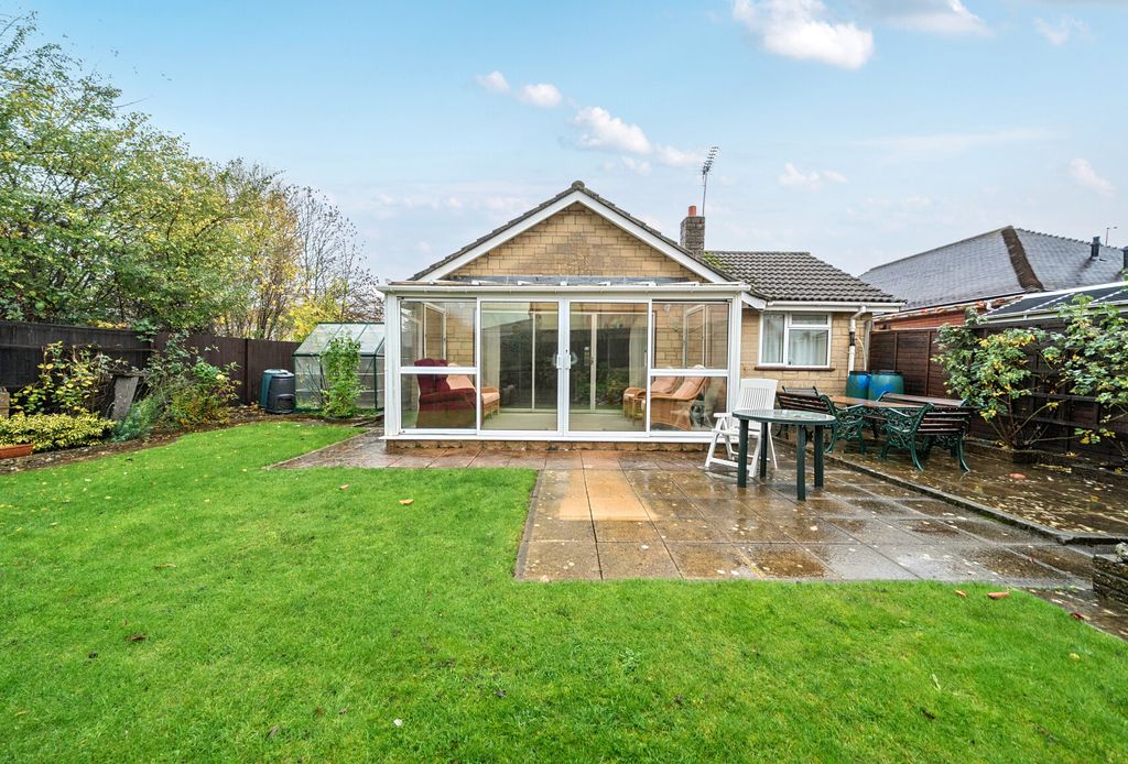 Property photo 1 of 16 1377070-3-6911d7B...