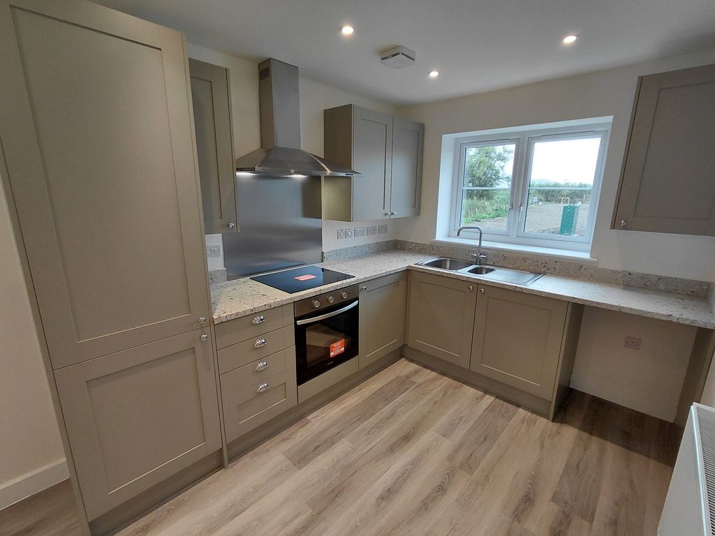 Property photo 1 of 10 Typical 3 Bed Home