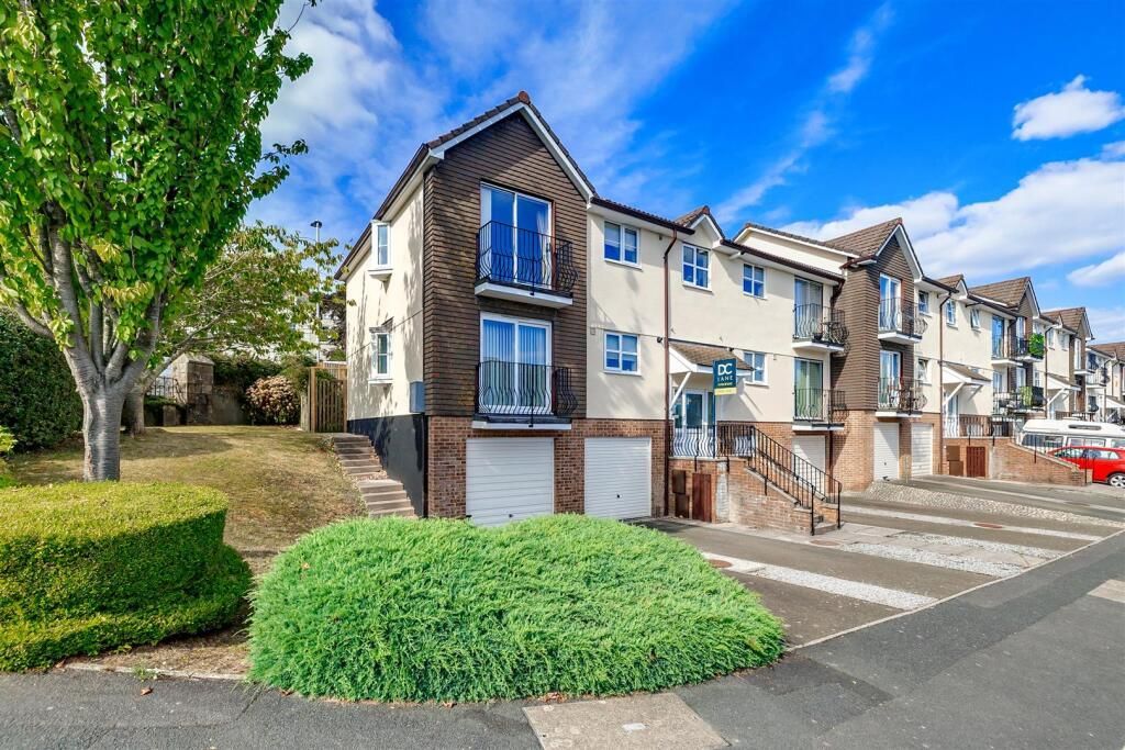 Property photo 3 of 3