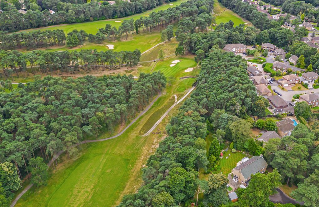 Property photo 2 of 18