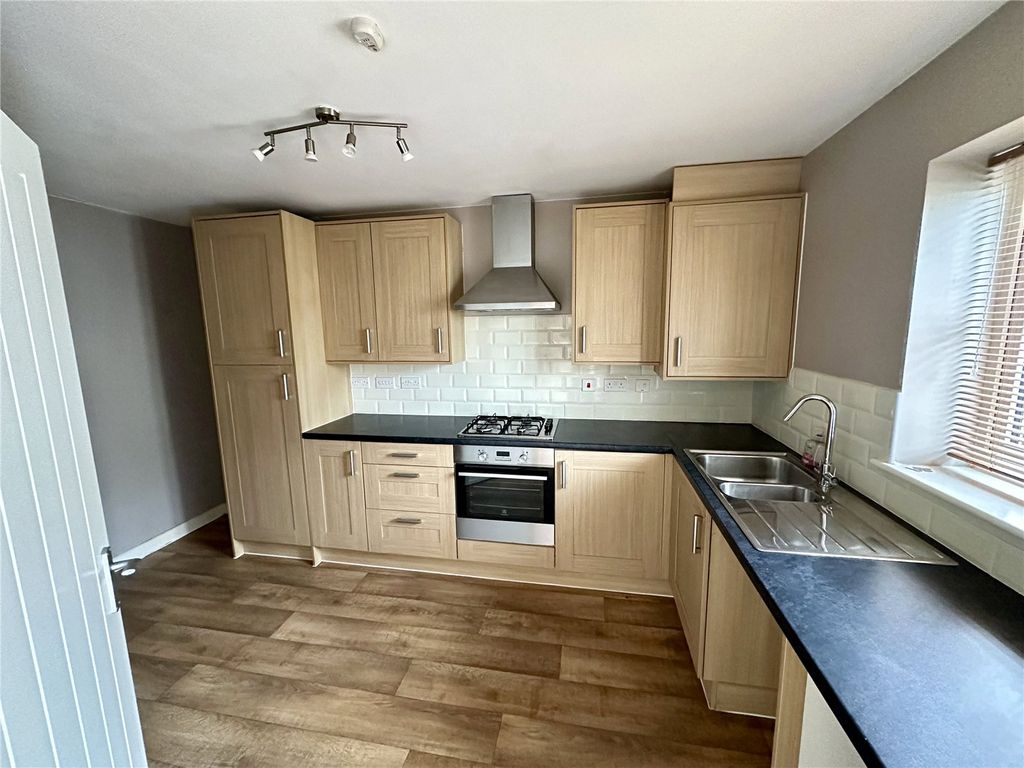 Property photo 3 of 13 Picture No. 33