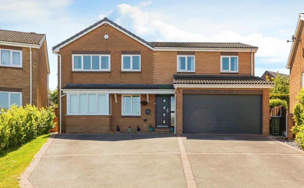 Property photo 1 of 32 Img_2285