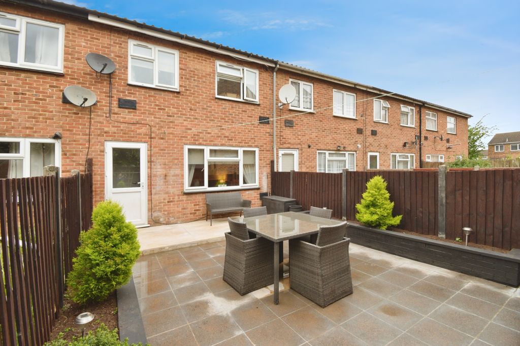 Property photo 2 of 15 Rear Garden