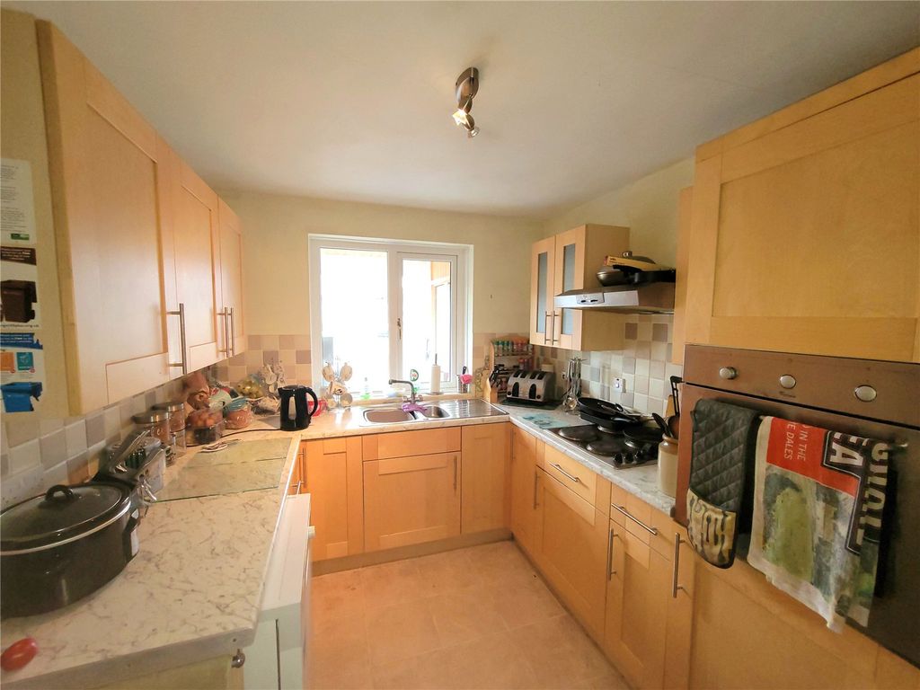 Property photo 3 of 11 Picture No. 10