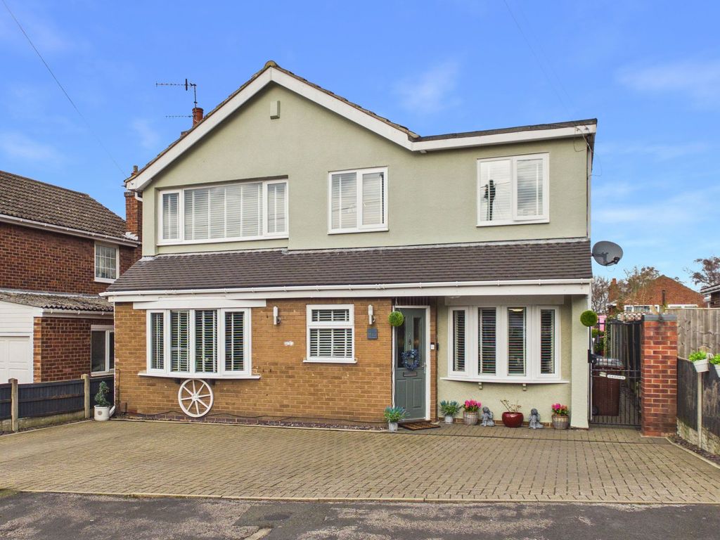 Property photo 1 of 26 Front